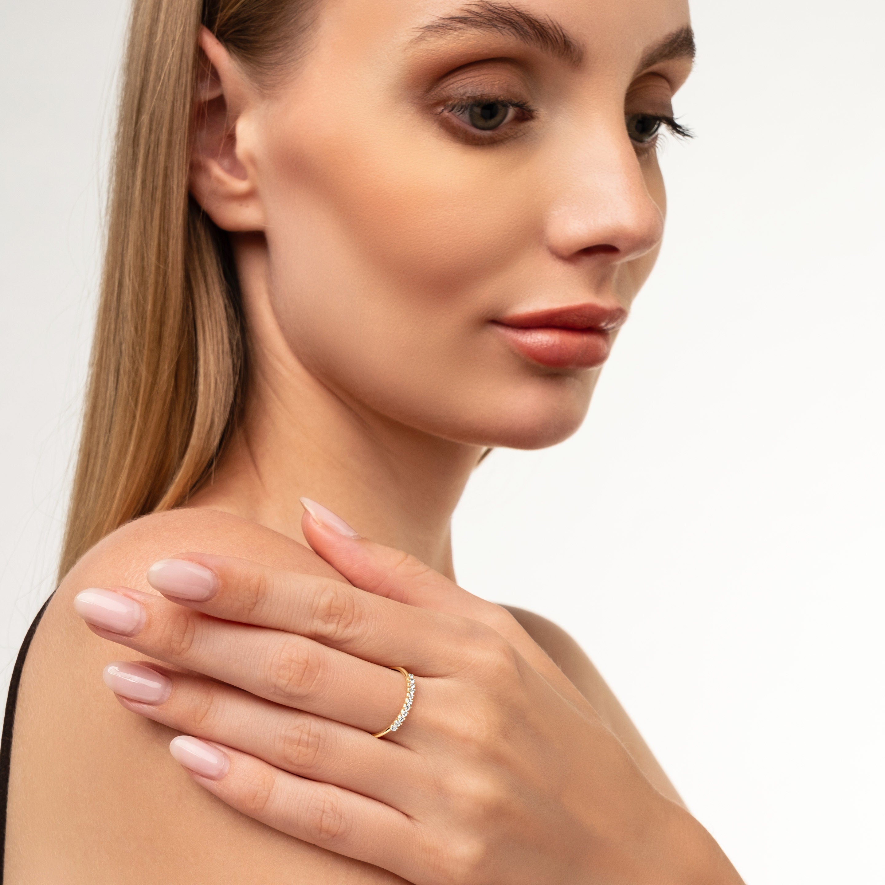 Delicate Gold Ring Stackable Band With Round Diamond