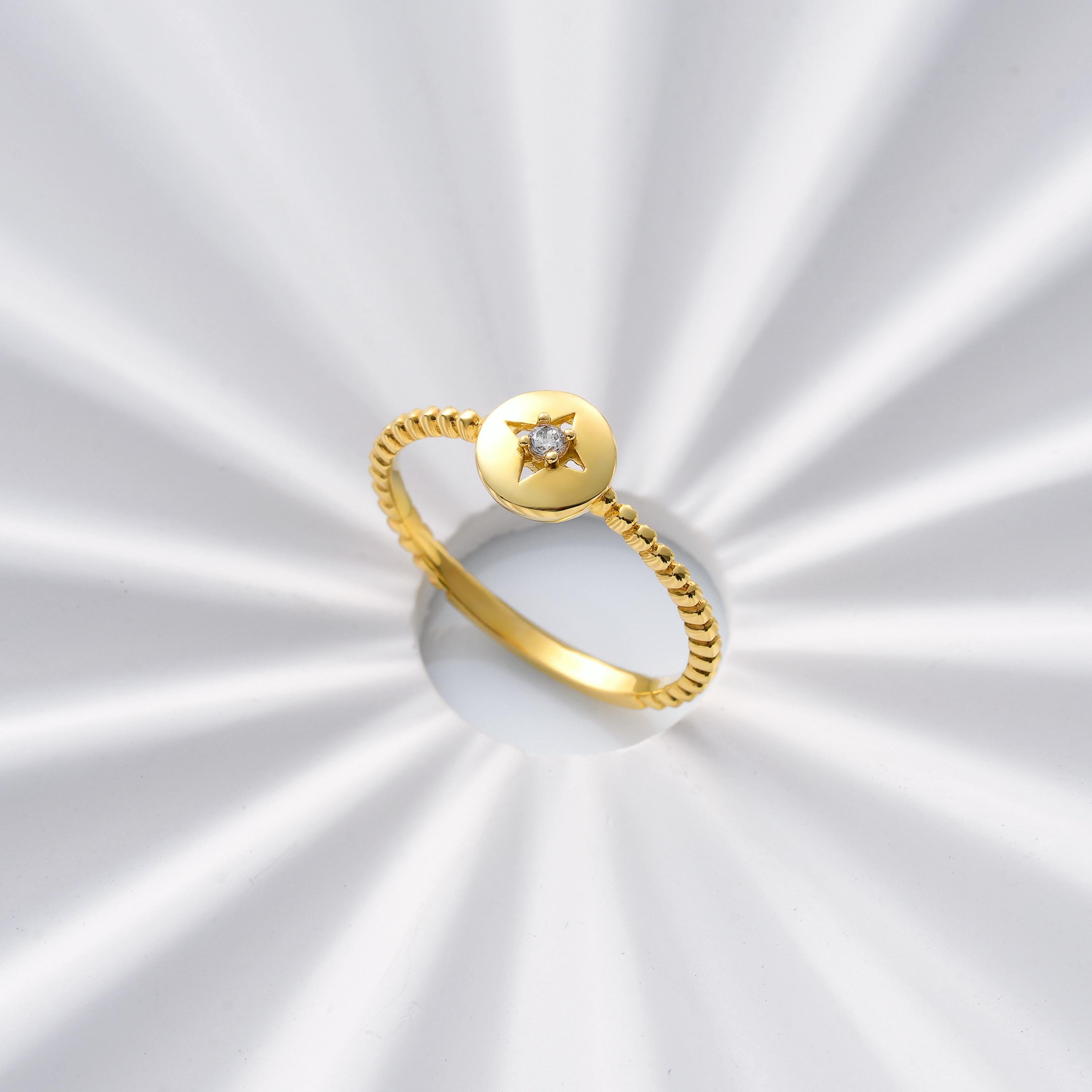 Dainty Gold Star Ring