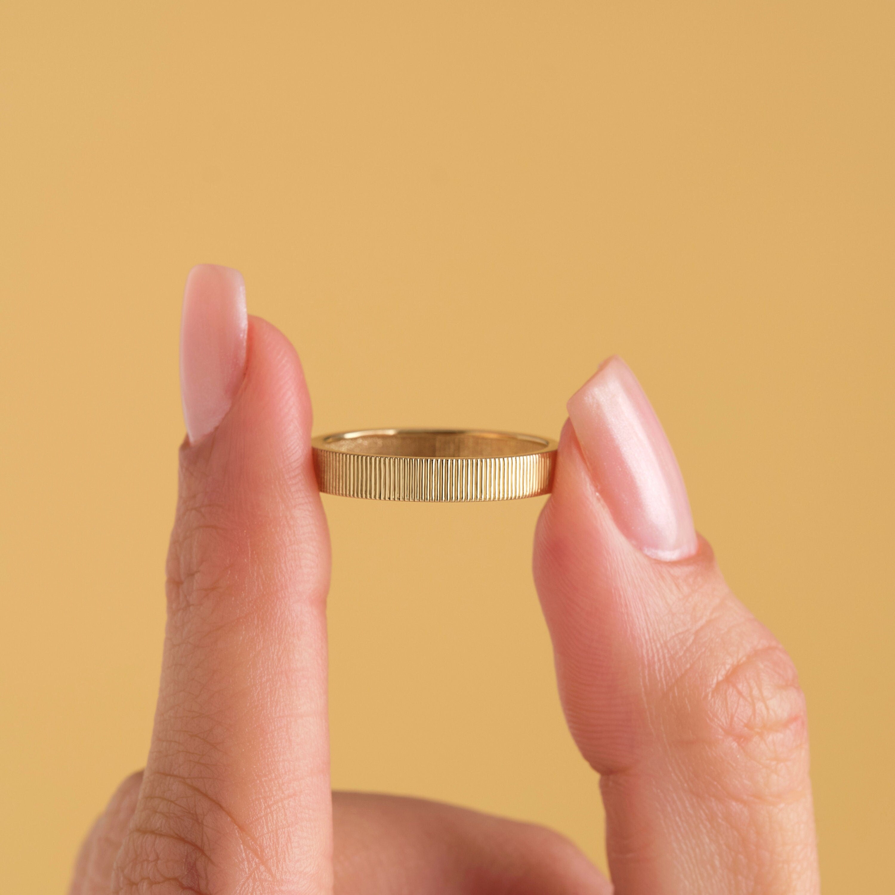 14k Gold Wedding Band Classic Fluted Ring