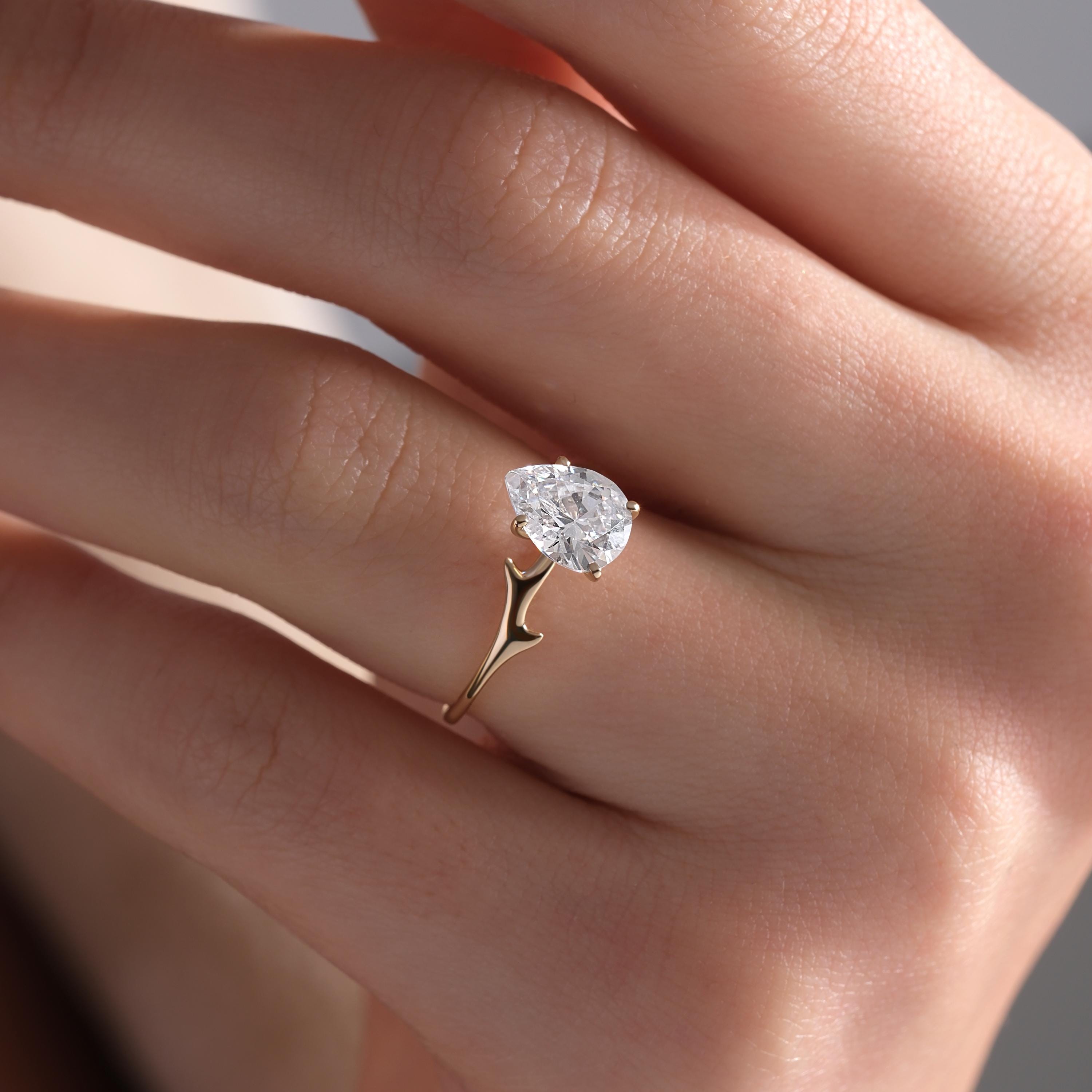 pear cut engagement ring