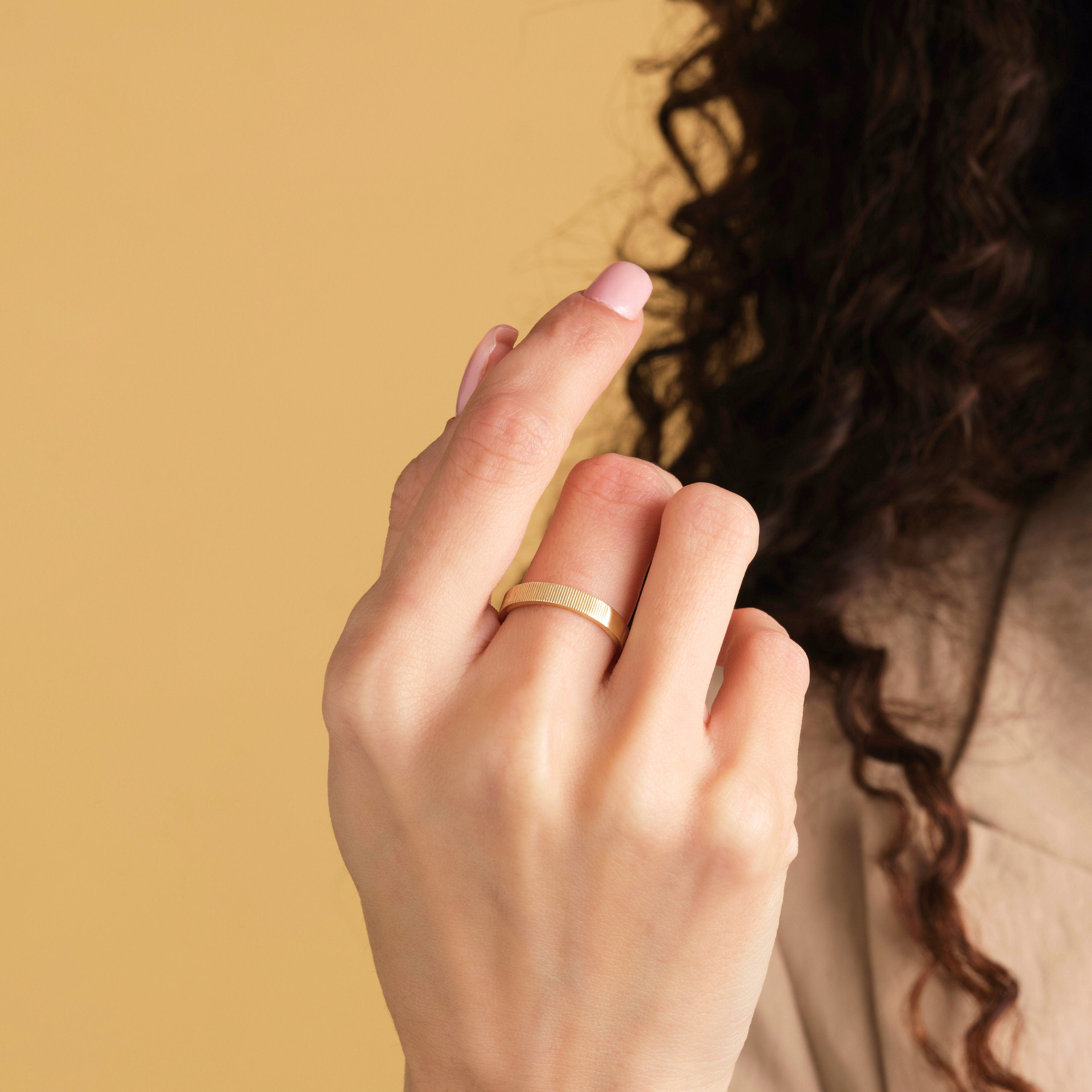 14k Gold Wedding Band Classic Fluted Ring