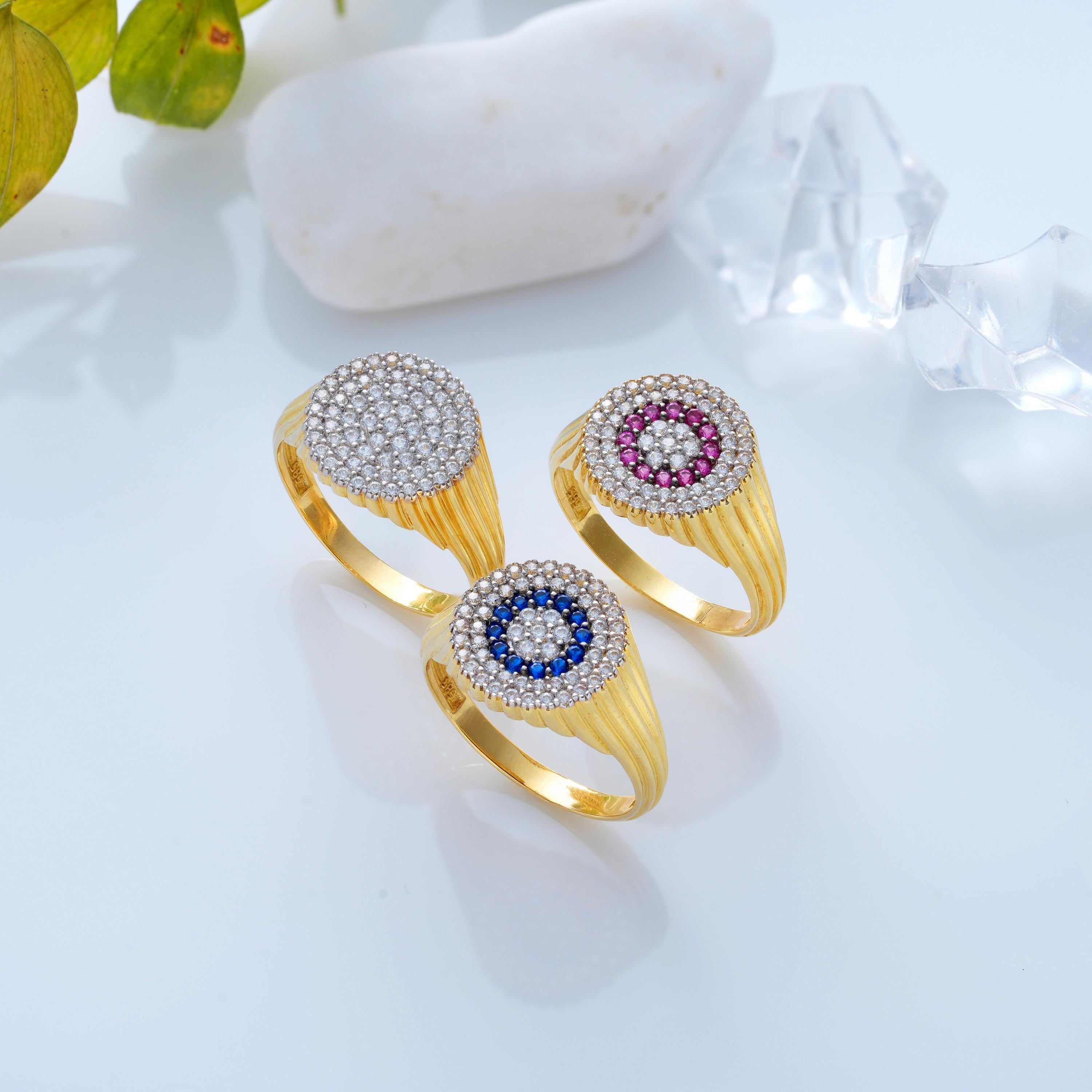 blue center pave ring option
pink center pave ring option