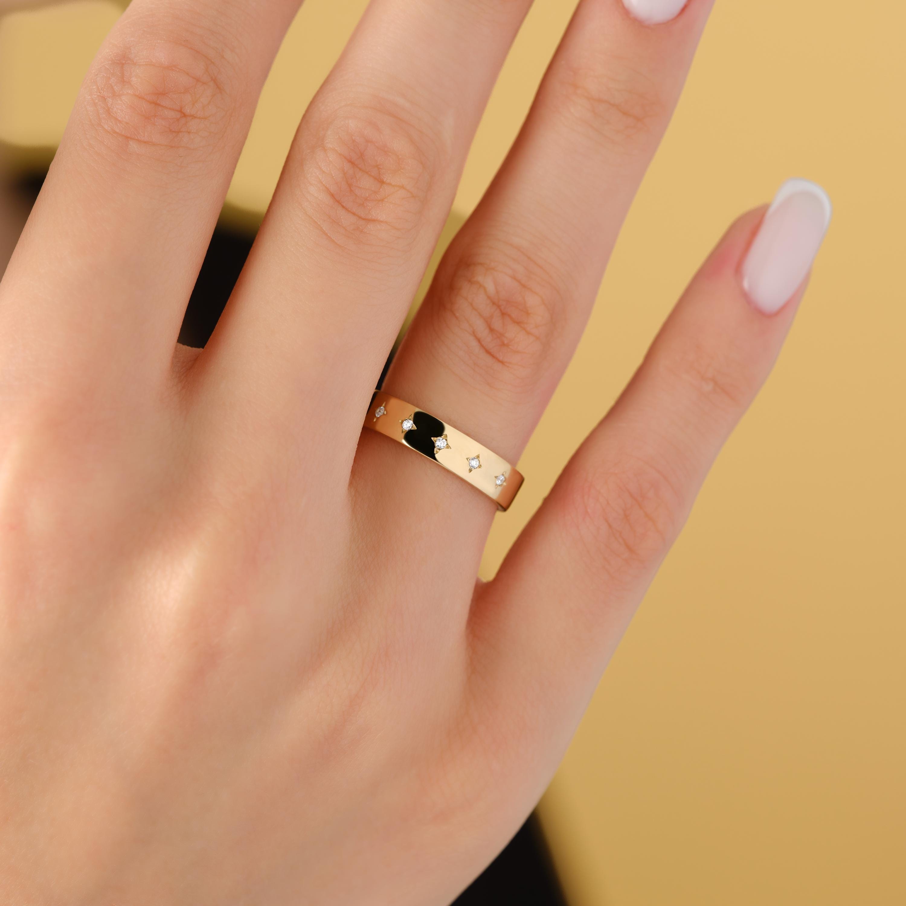 Star Set Diamond Ring