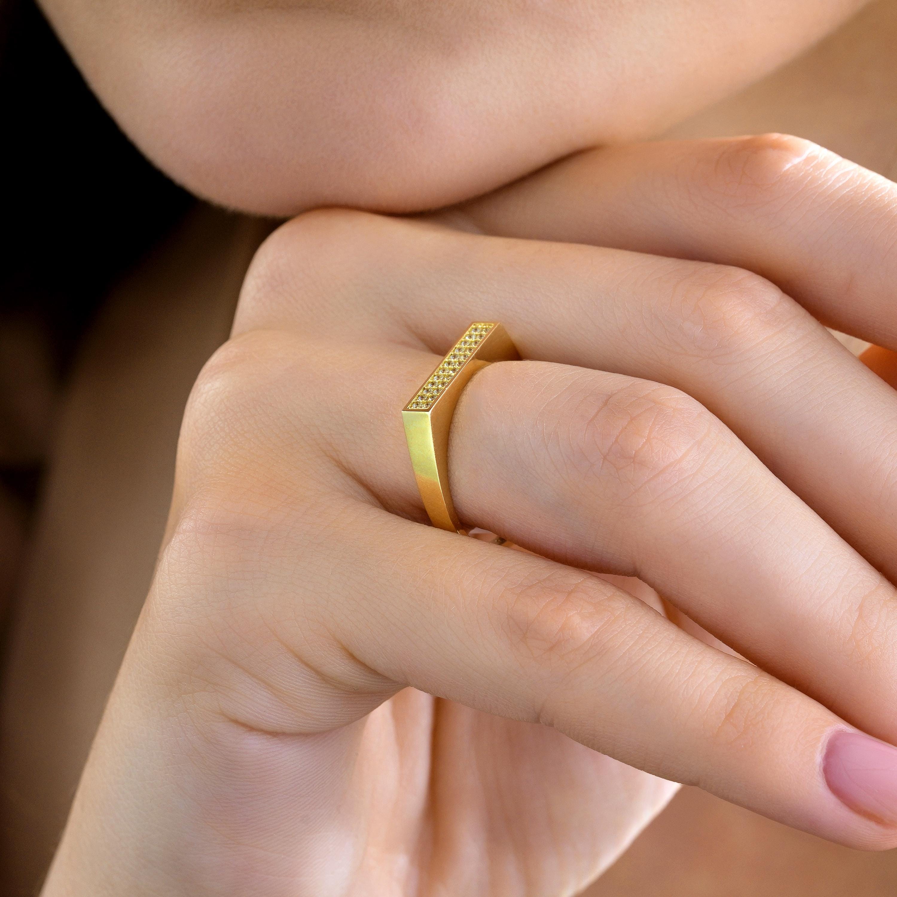 modern flat top solid gold ring