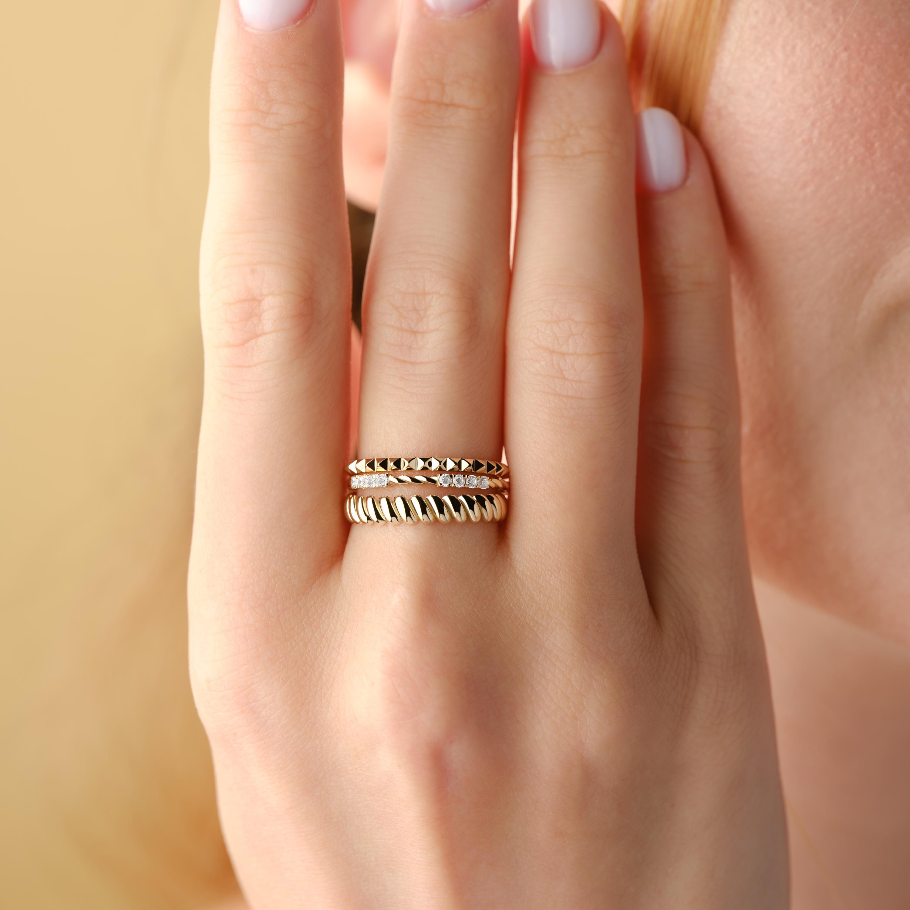 Twisted Gold Ring With Cubic Zirconia