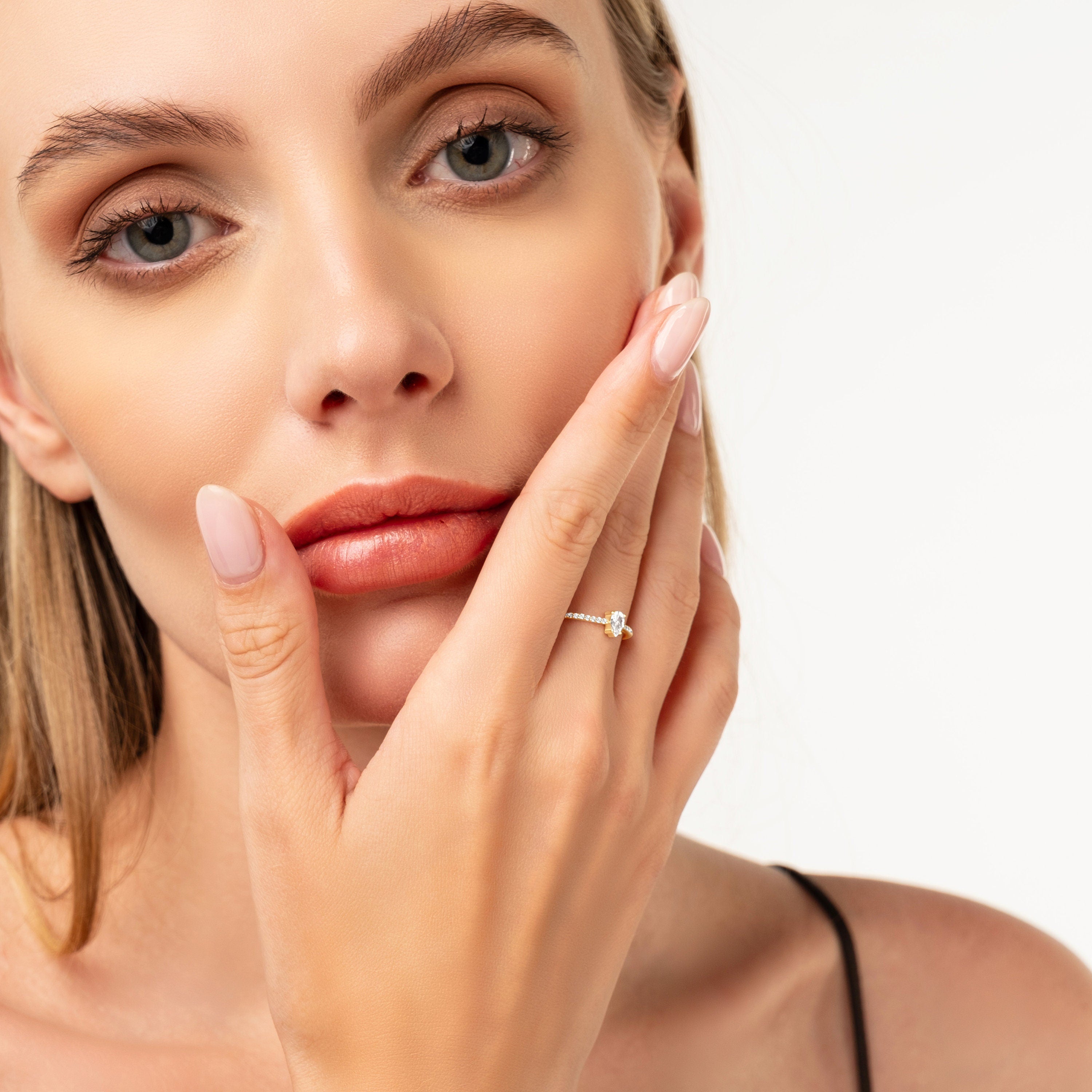 Pear Cut Diamond Ring Solid Gold Band