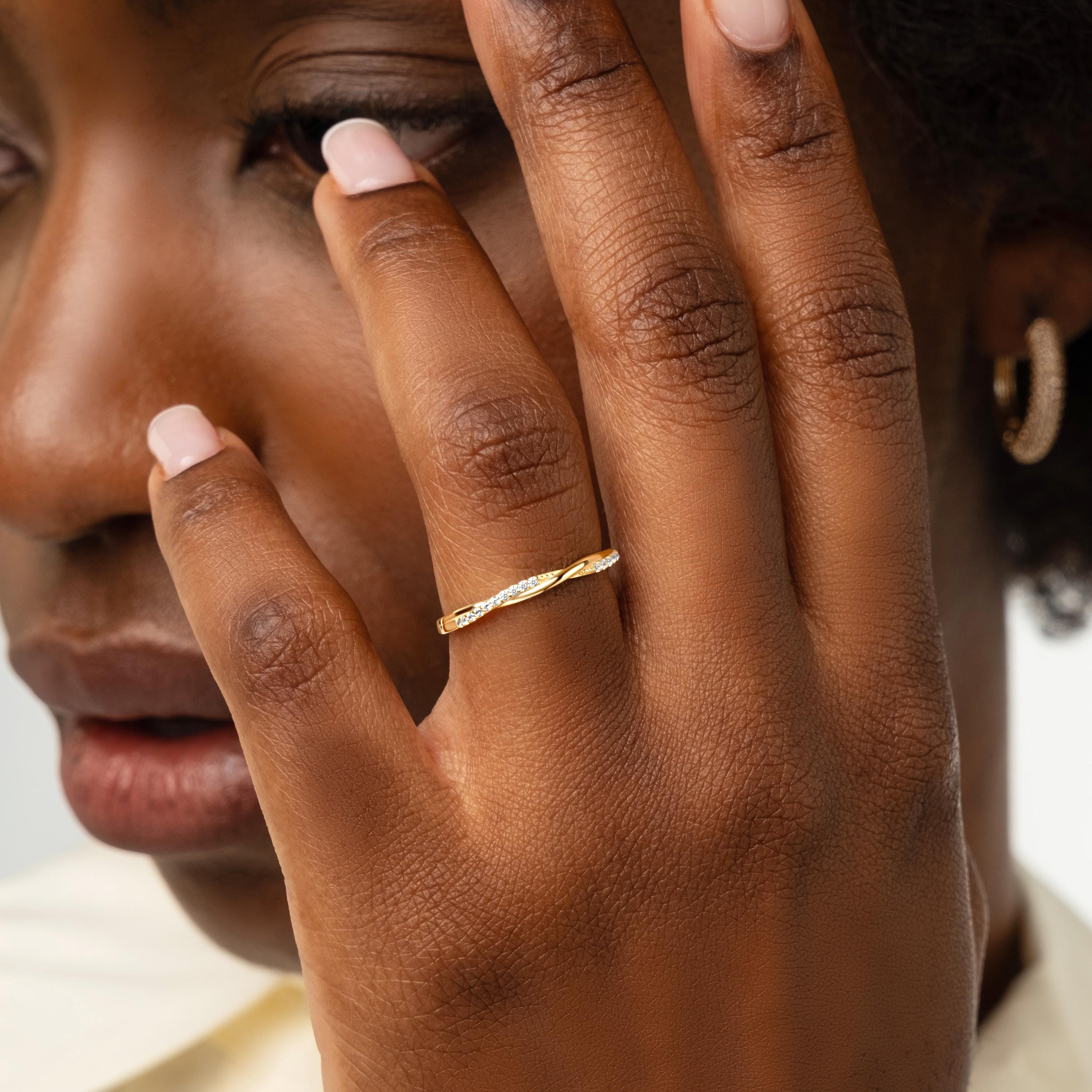 Gold Twist Ring – Half Eternity Vine Stacking Band