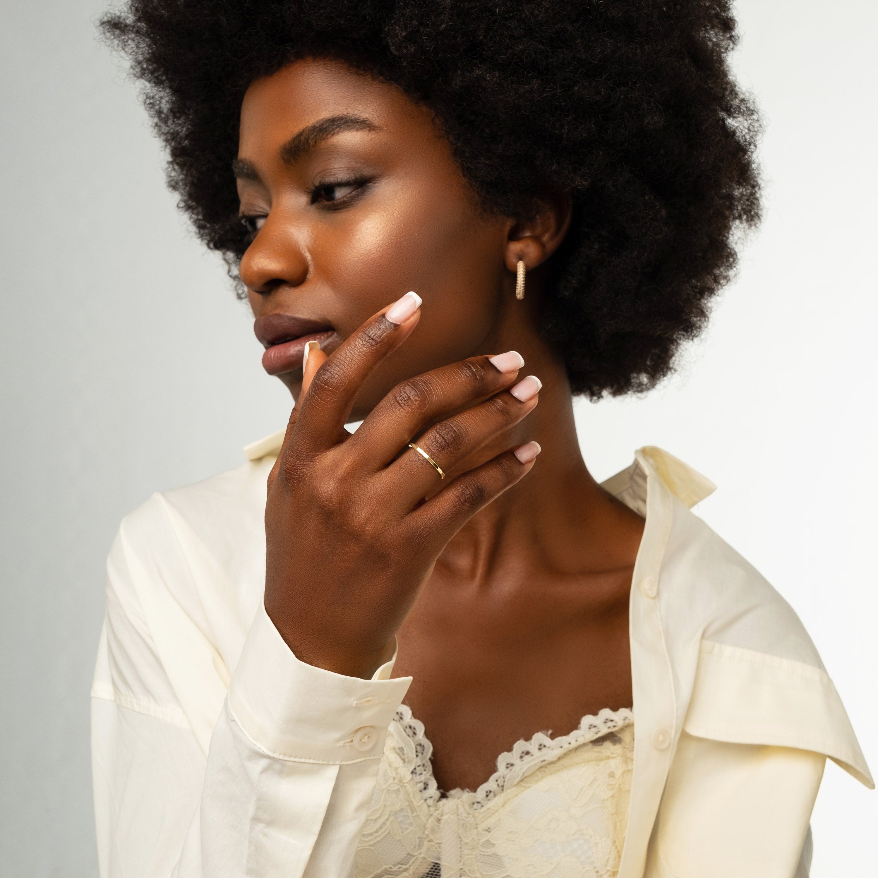 Hammered Wedding Band Engraved Solid Gold Ring