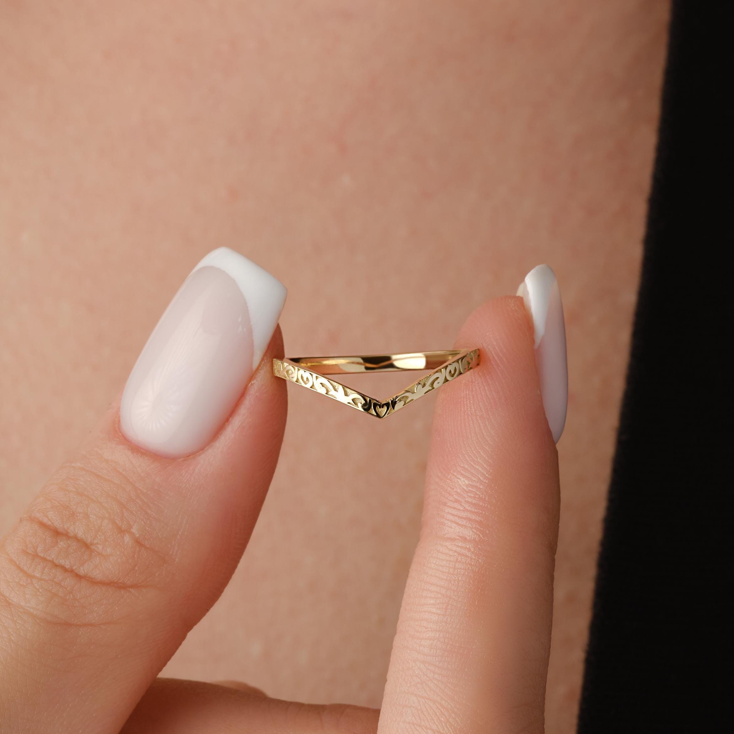 Gold Chevron-Shaped Band with Vintage-Inspired Engraving
