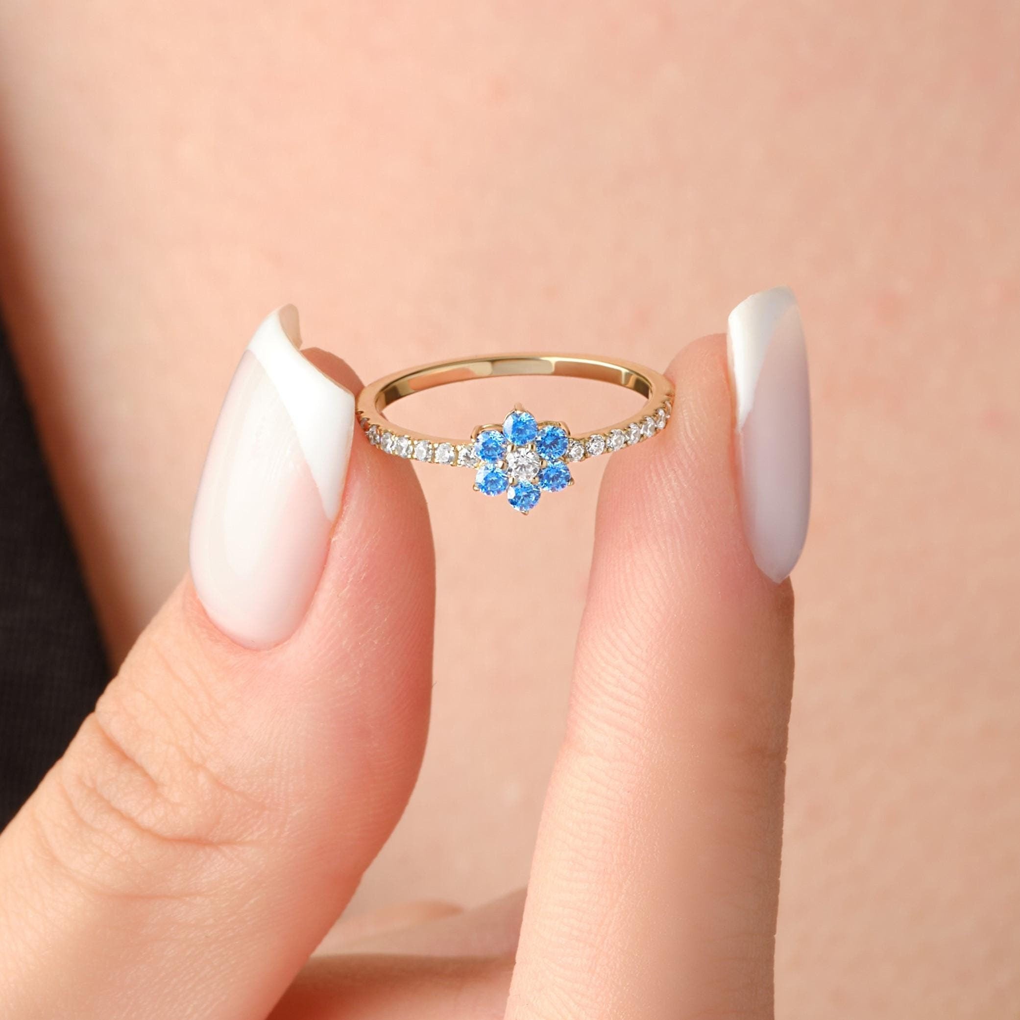 Flower diamond ring