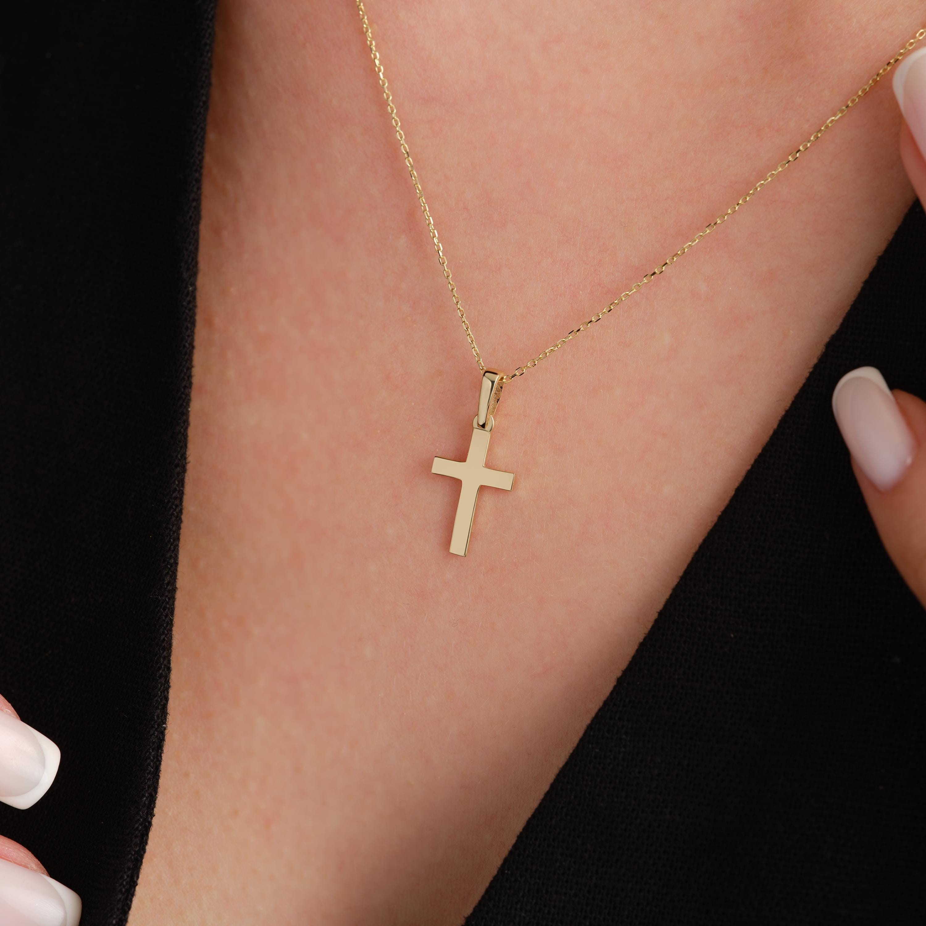 14K Gold Cross Pendant Necklace