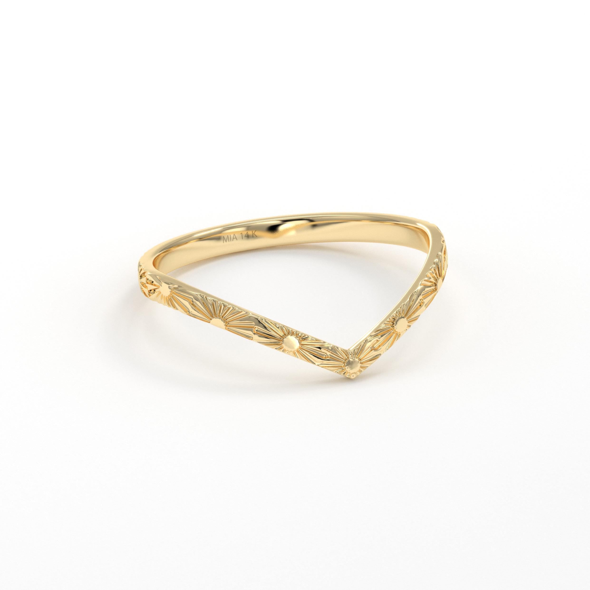 Solid Gold Chevron Ring Dainty Sunburst Pattern