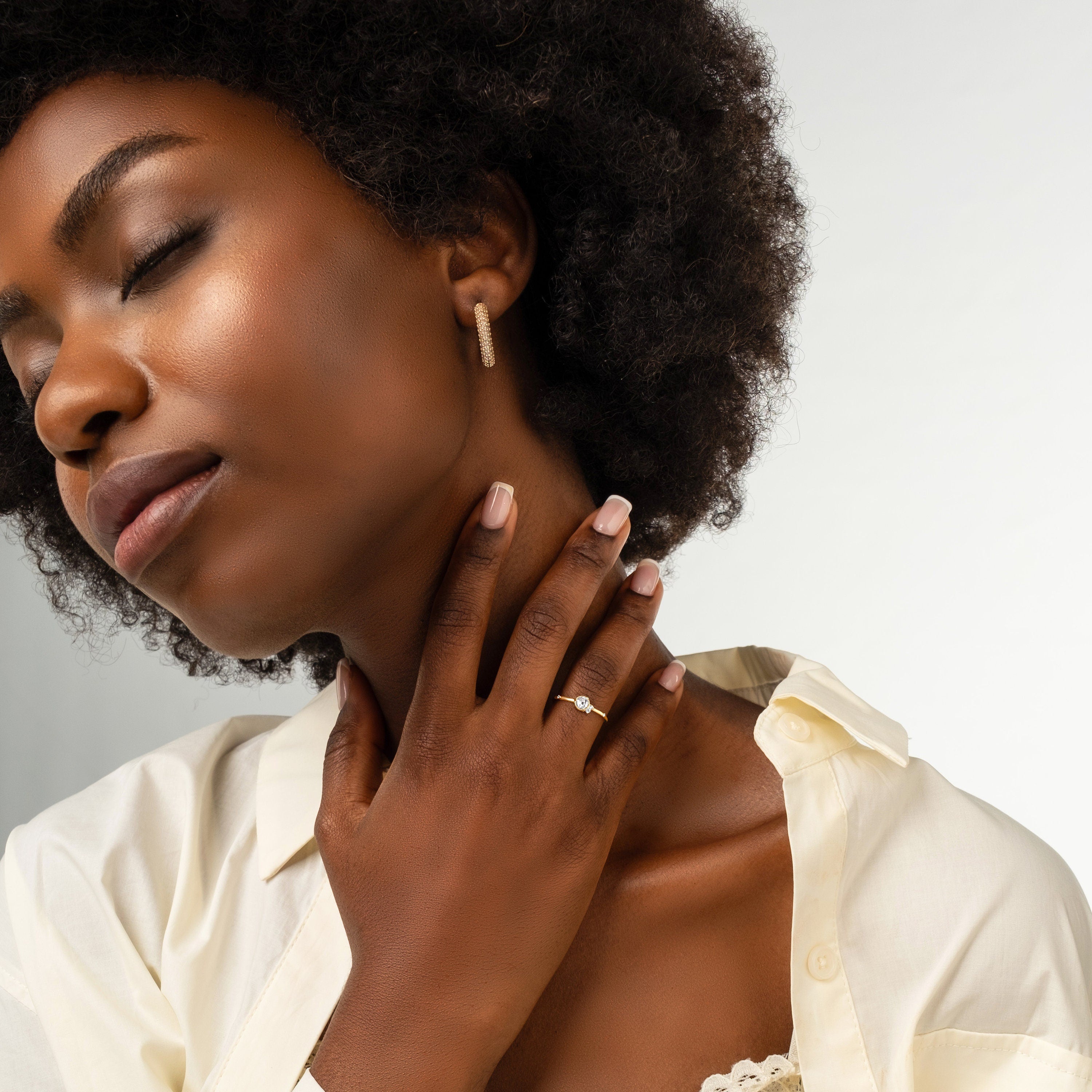 Bezel Set Multi Stone Bubble Diamond Ring