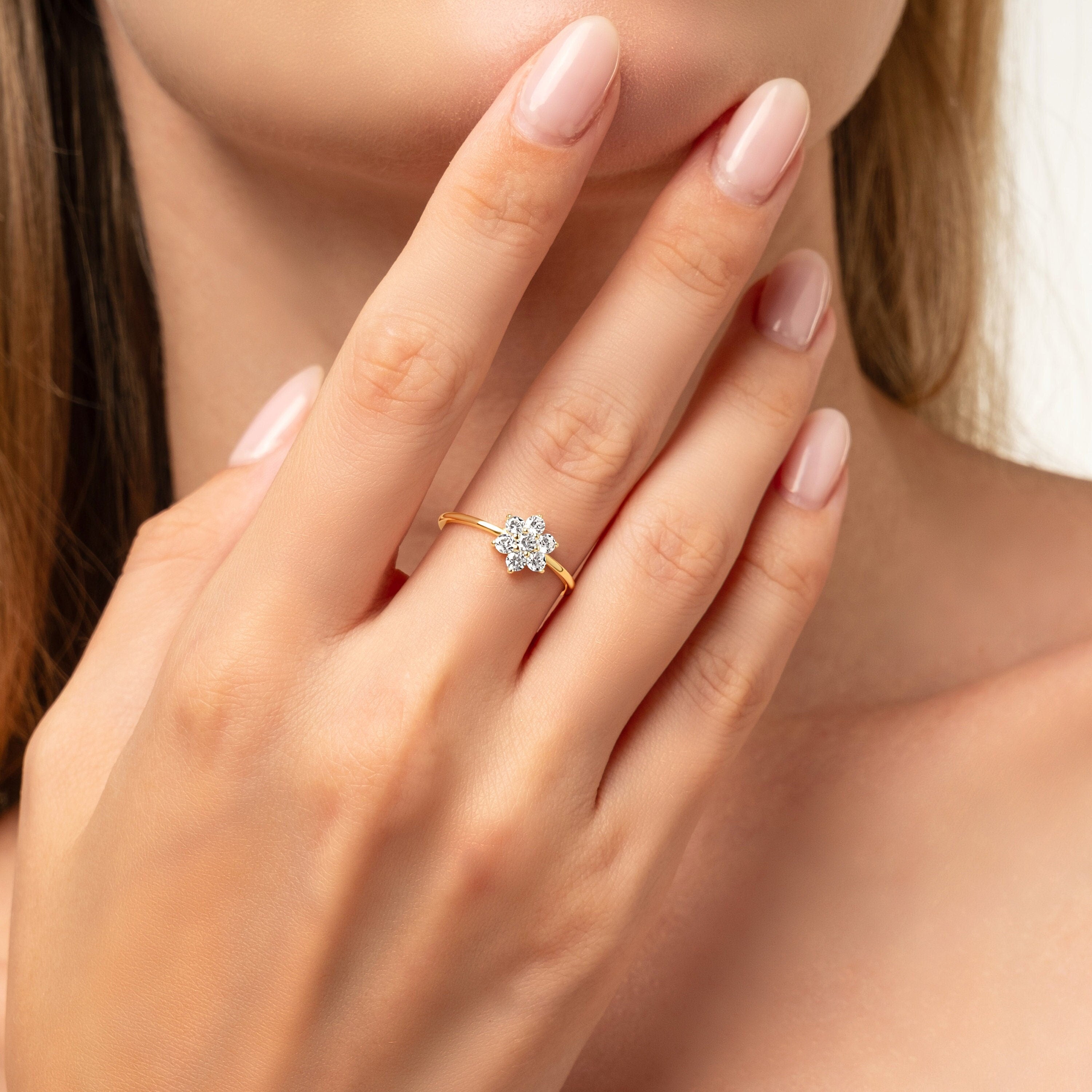 Dainty Diamond Daisy Flower Ring, Floral Cluster Solid Gold Everyday Ring, Rose White Gold Minimal Promise Ring, Moissanite Bridal Jewelry