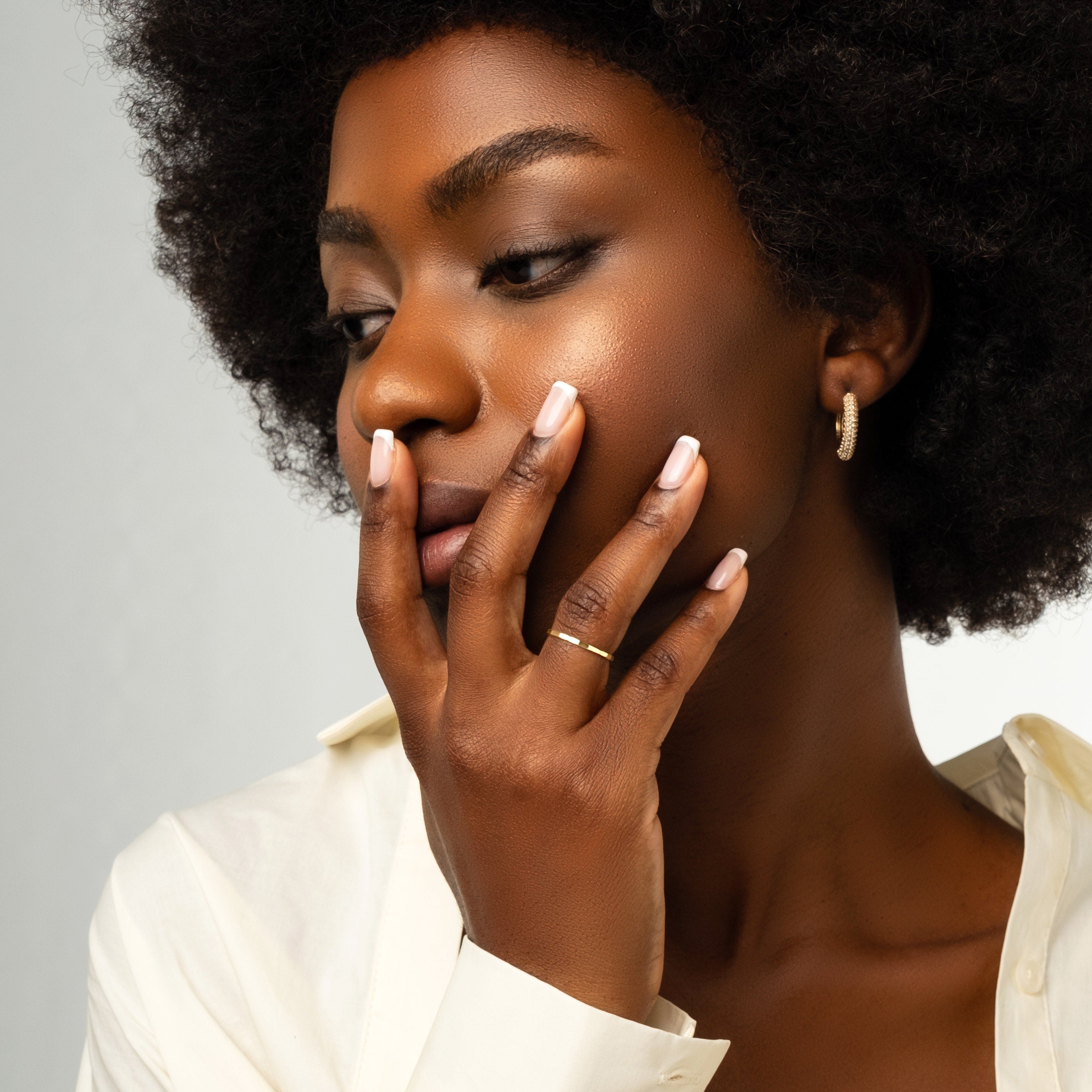 Hammered Wedding Band Engraved Solid Gold Ring