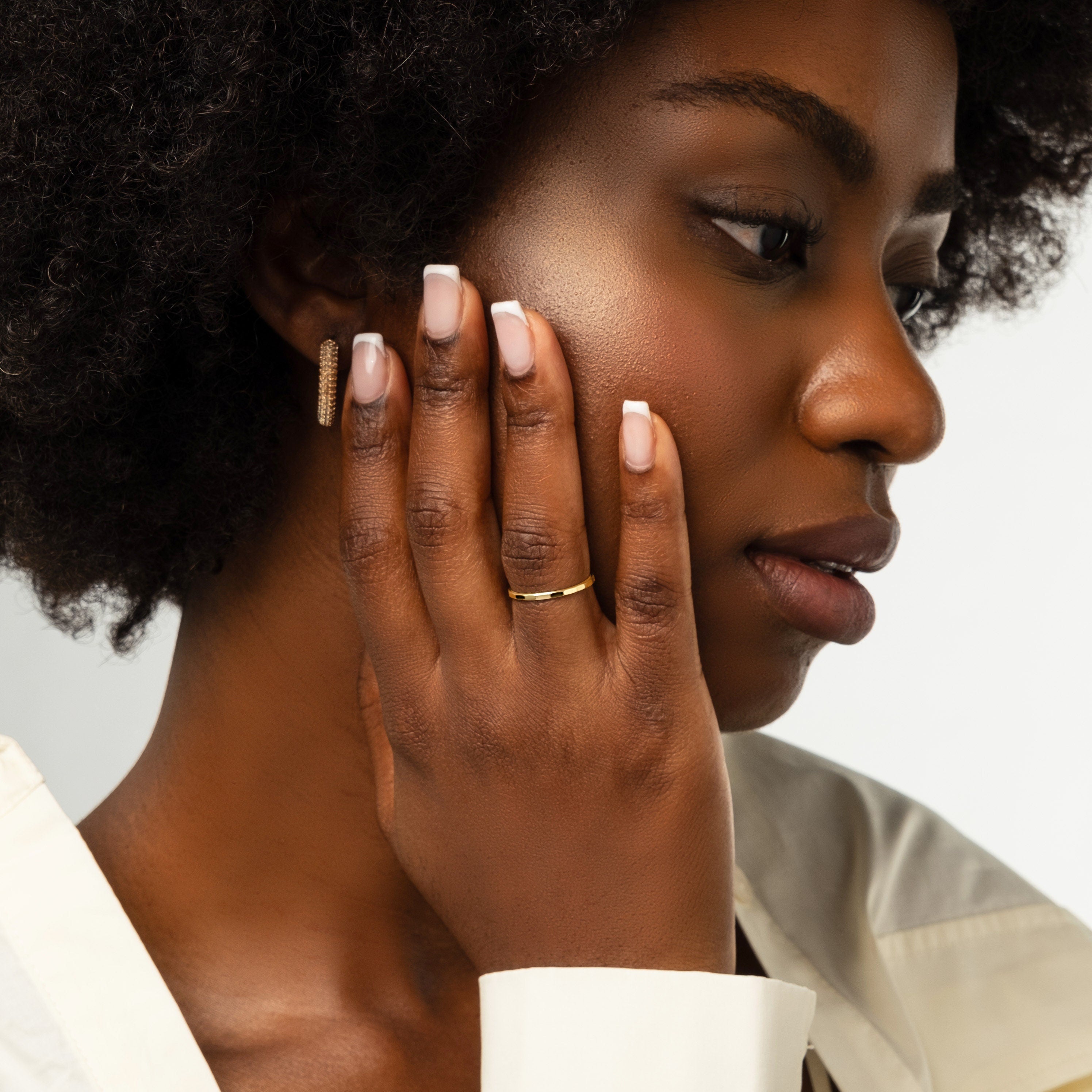 Hammered Wedding Band Engraved Solid Gold Ring