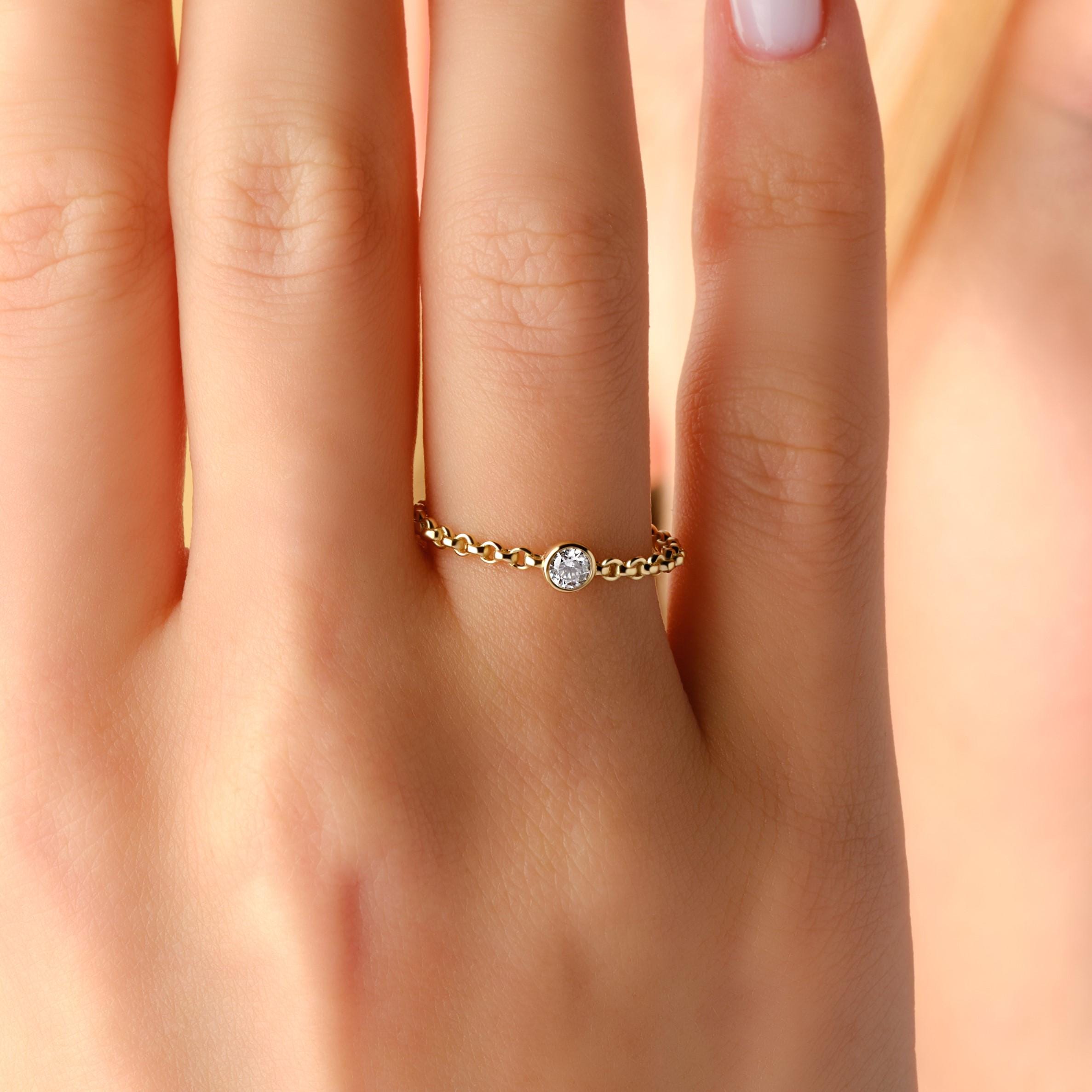 Diamond Chain Ring Solid Gold Bezel Band